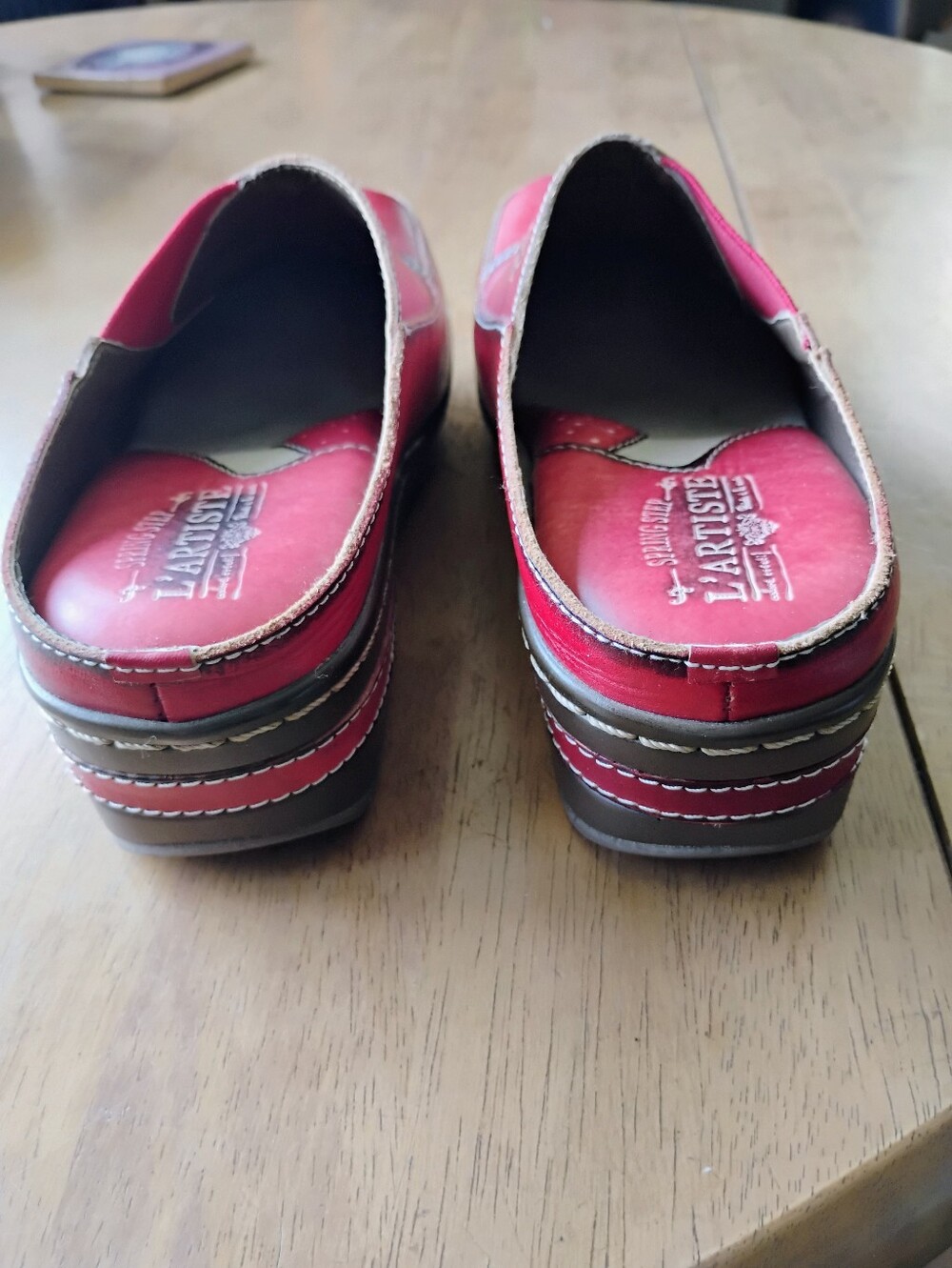 Spring Step L'Artiste Women's Red Leather Chino Clogs - Picture 3 of 9